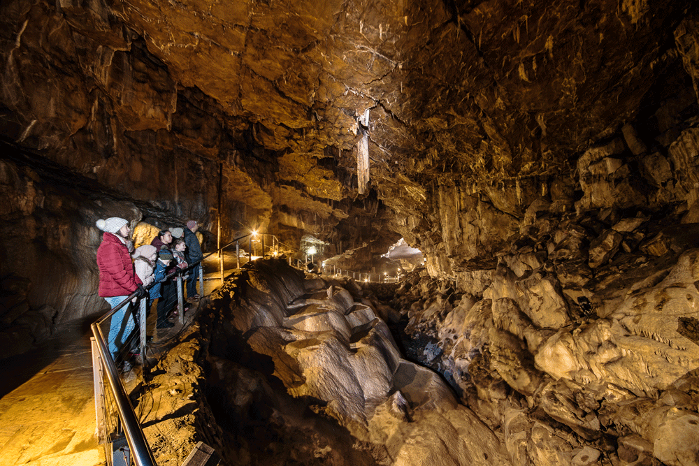 Pooles Cavern
